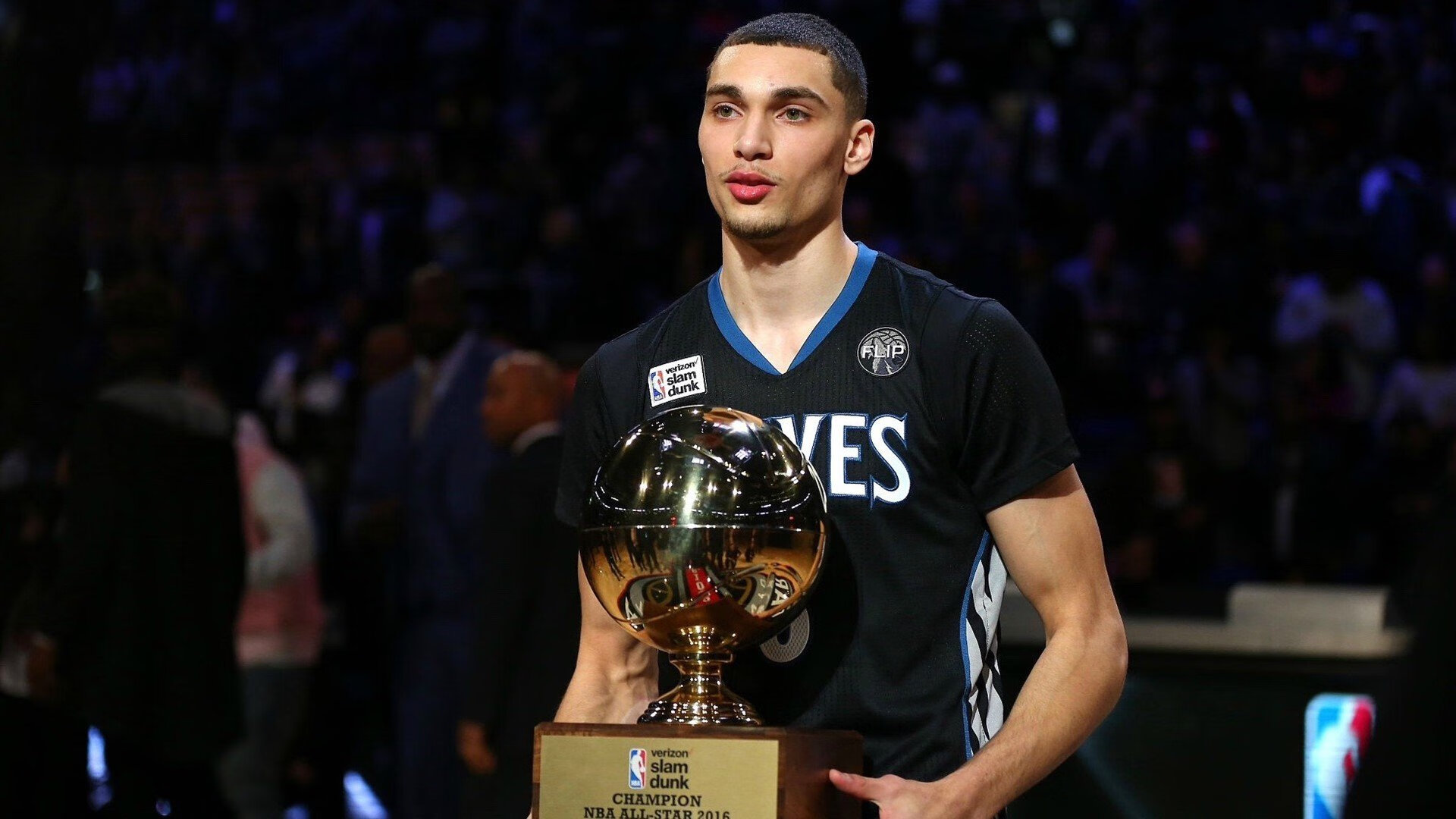 爱游戏体育注册-肖若腾手感滚烫，带领上海海港爆冷莱比锡，赛后一句话霸气侧漏